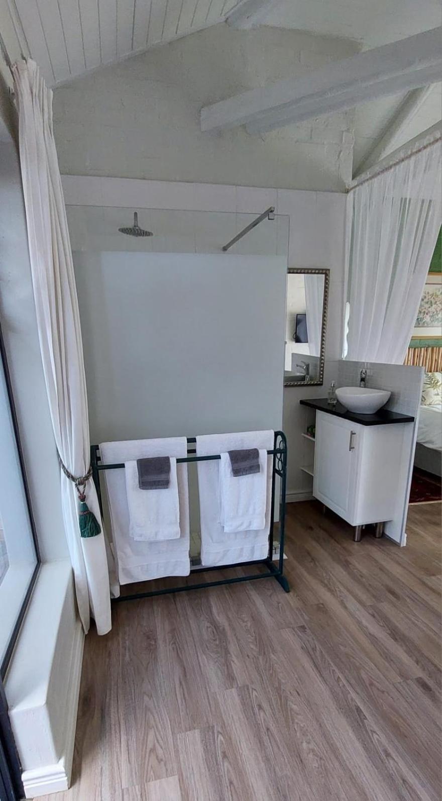 The Amaryllis Luxury Apartment Bella Donna Bettys Bay Bagian luar foto